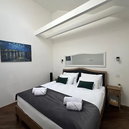 Апартаменты Luxusni 3kk, Vyhled Na Namesti, 10 Min K Plazi *
