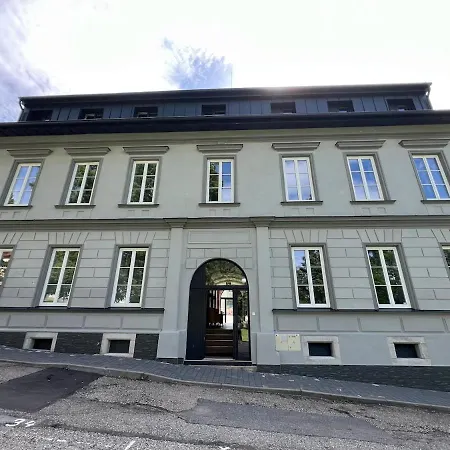 Luxusni 3kk, Vyhled Na Namesti, 10 Min K Plazi Апартаменты Горни-Плана