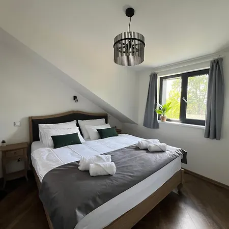 Luxusni 3kk, Vyhled Na Namesti, 10 Min K Plazi דירה Horní Planá